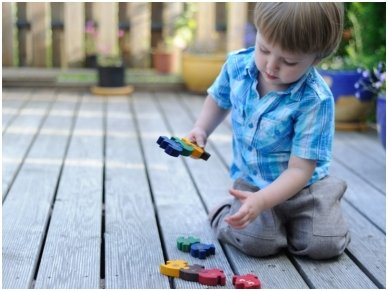 Dėlionė - skaičiukai šimtakojis 5 Dėlionė - skaičiukai šimtakojis 5